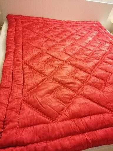 Vând plapumă nouă de lână