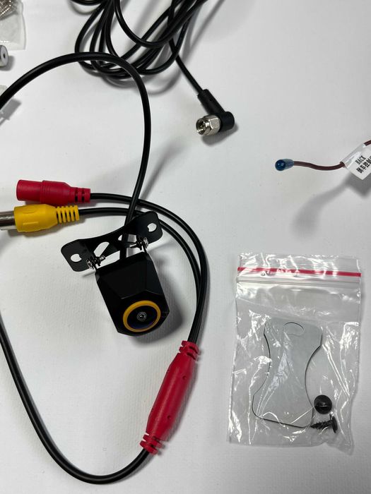 9" QLED Android 15 Мултимедия|4/64GB|Wireless CarPlay &  Auto|Камера