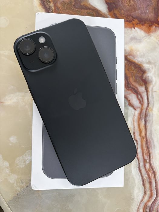 Vand Iphone 15  - 128 GB - Negru