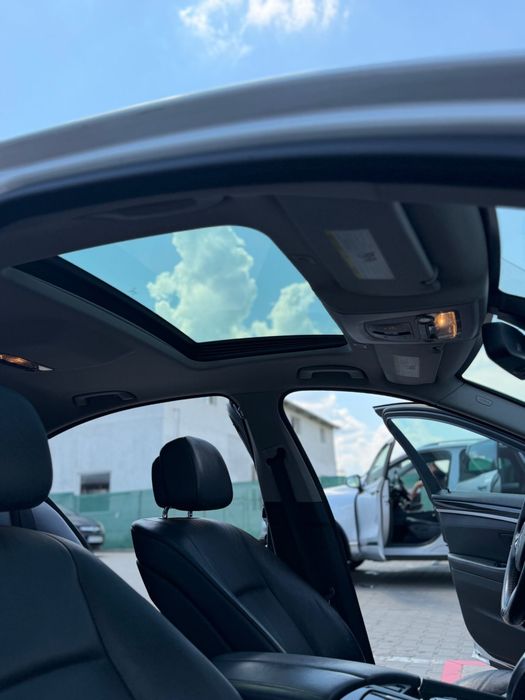 BMW Seria 5 2012 — imagine 5