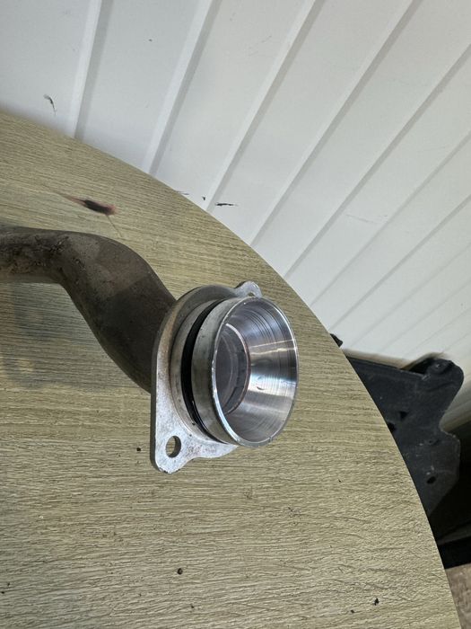 Водна помпа и воден маркуч турбо бмв Н55Б30А bmw N55B30A 335i 535i 4.0