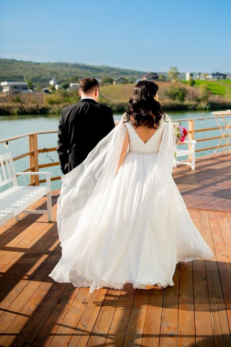 Vand rochie de mireasa La Mode Toujours