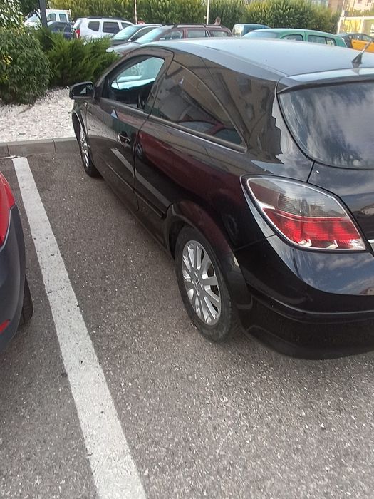 Vând Opel Astra GTc