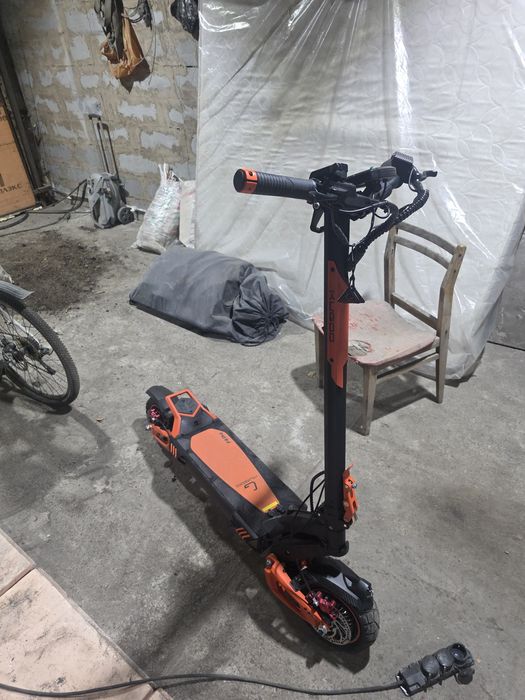 Электросамокат KUGOO F4 Pro черный