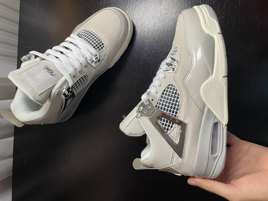 Jordan 4 Frozen Moments Retro Adidasi Noi Marimea 38,39,40,43