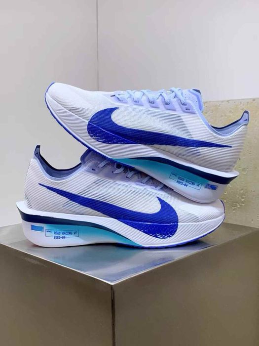 Мъжки маратонки Nike Zoom VaporFly 4 "Ghost/Blue Void/Persian Violet