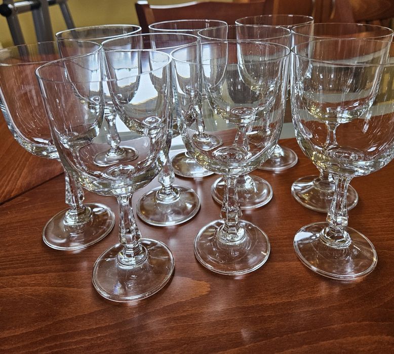 Чаши за червено вино