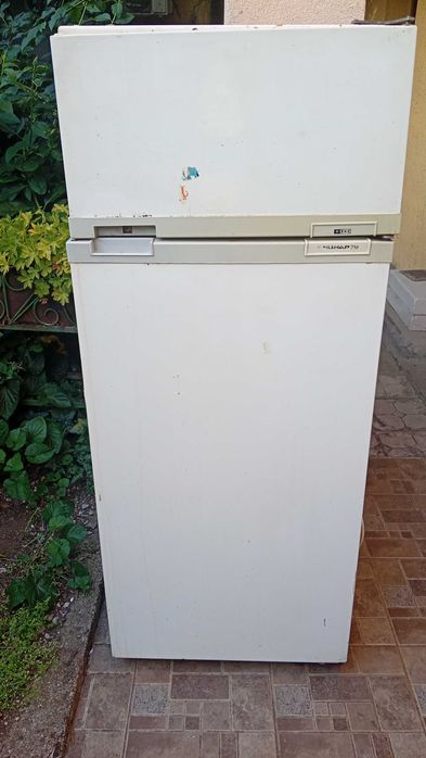 Хладилник и печка