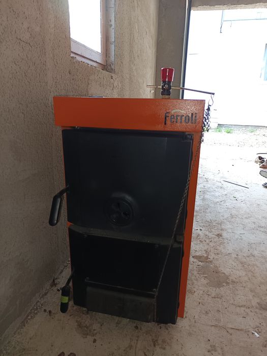 Vând centrală Ferroli 40kw