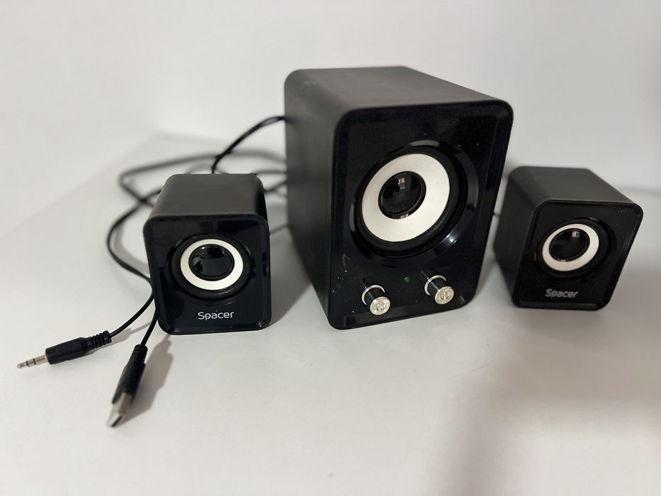 Vand tub de bas cu boxe