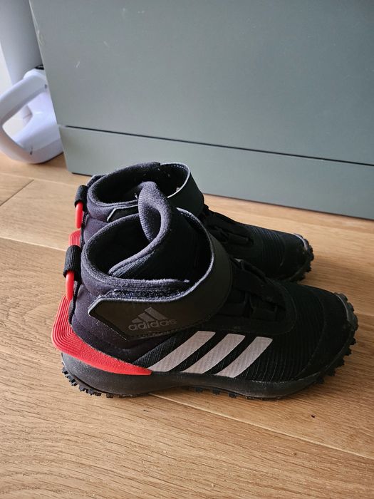 Лот обувки номер 31/32