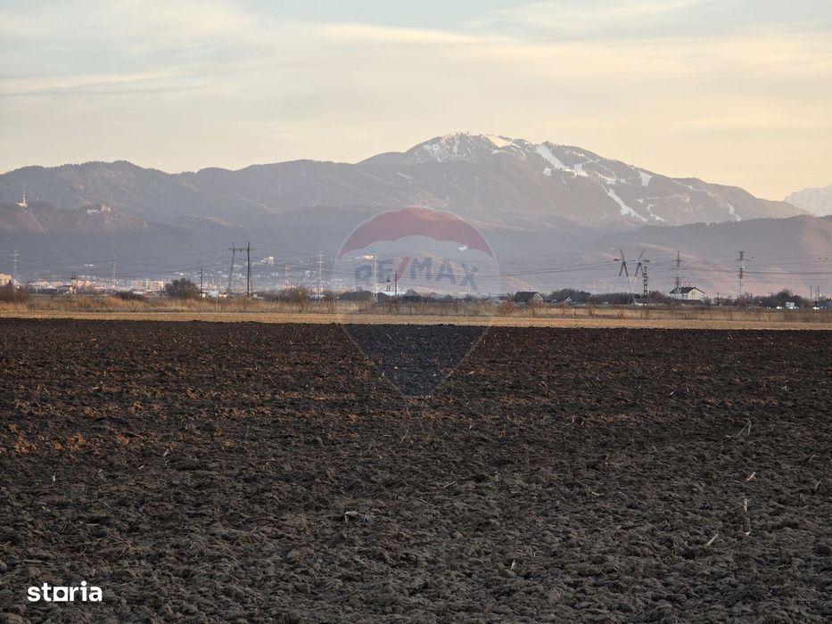 Teren intravilan, 30000 mp, zona Hanul din Ardeal