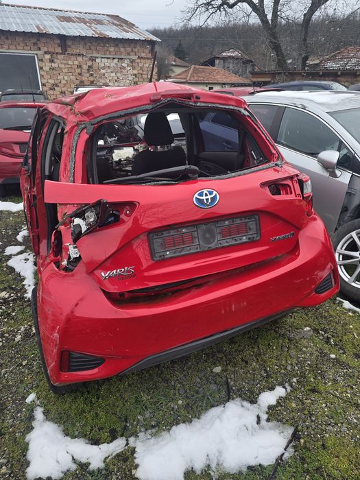 Тойота яарис хибрид -Toyota yaris НА ЧАСТИ