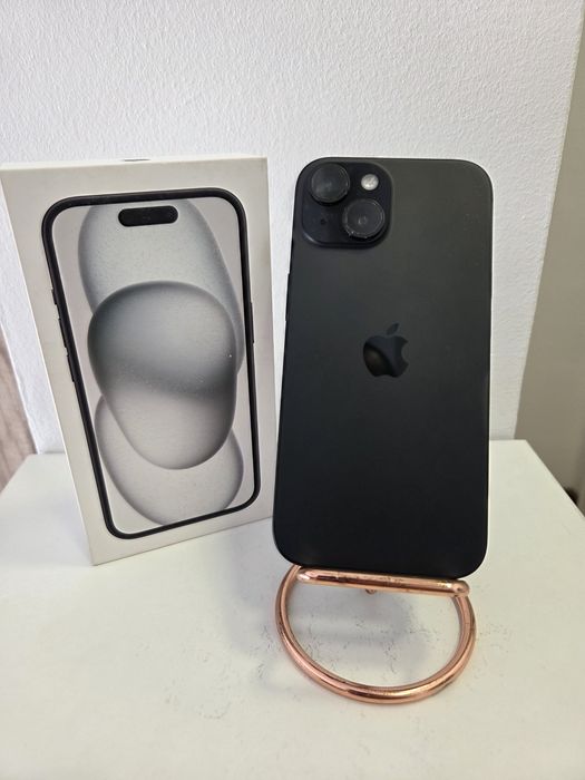 IPhone 15 87% baterie