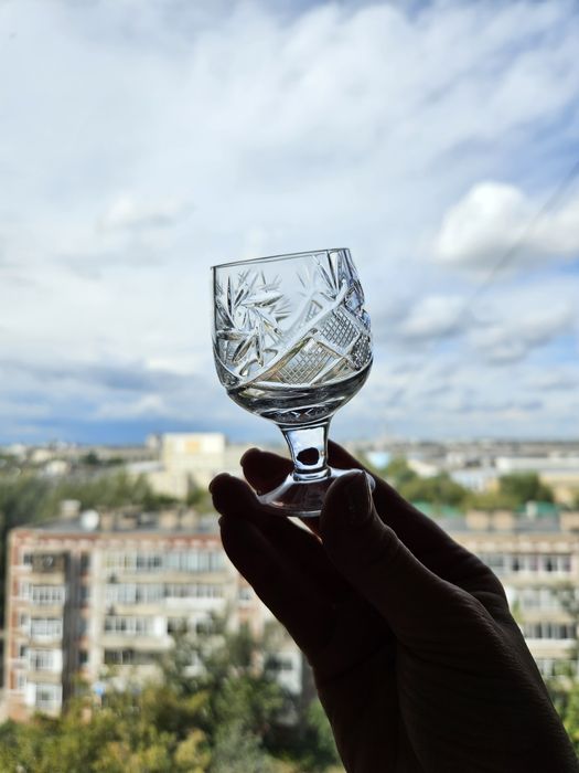 Хрустальные фужеры и рюмки