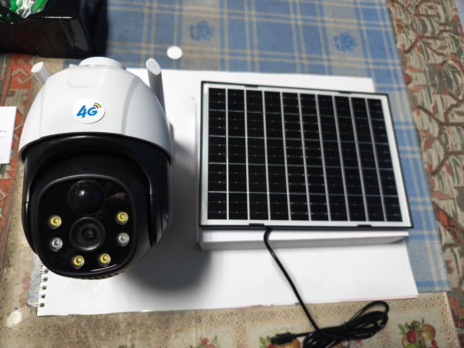 Camera supraveghere IP 4G cu panou solar