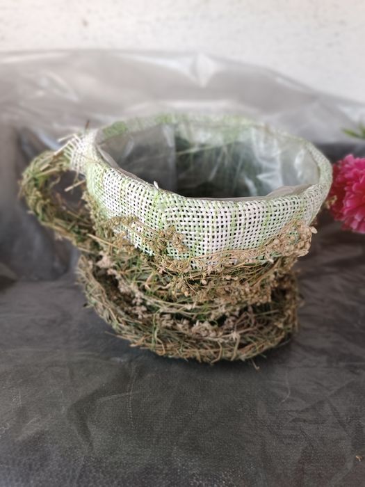 Декоративные фрукты  и цветы.