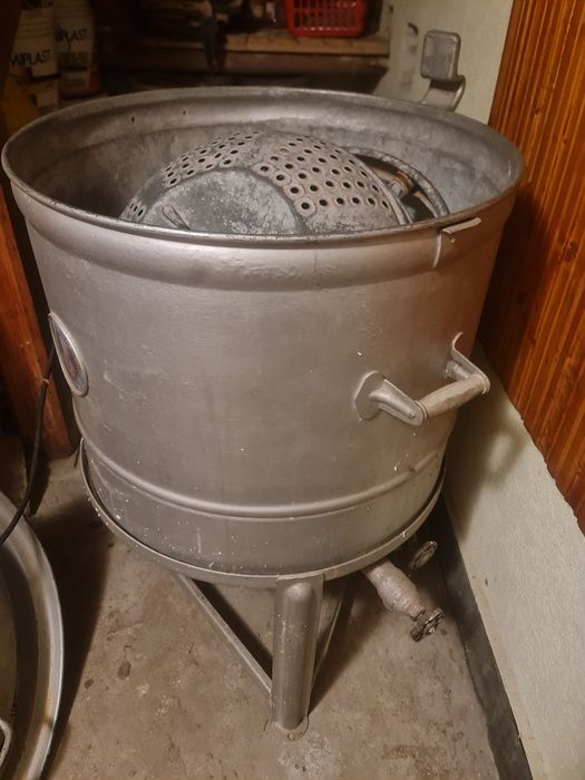 Продавам работеща ретро пералня Turna Krauß около 1930г.