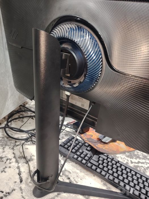 Monitor Samsung Odyssey 27, G4, 240 gerz.