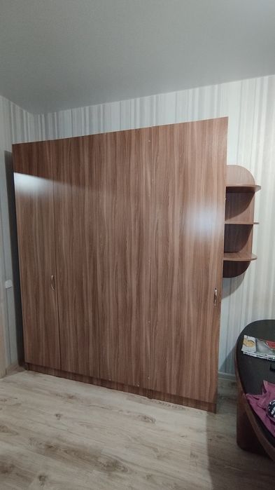 Продается шкаф вещевой