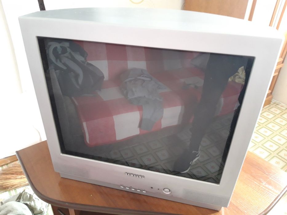 Телефизор самсунг