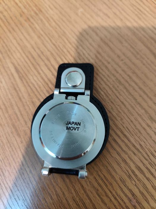 Продаю новые японские  часы