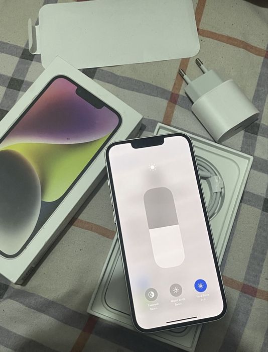 Айфон 14 128гб.