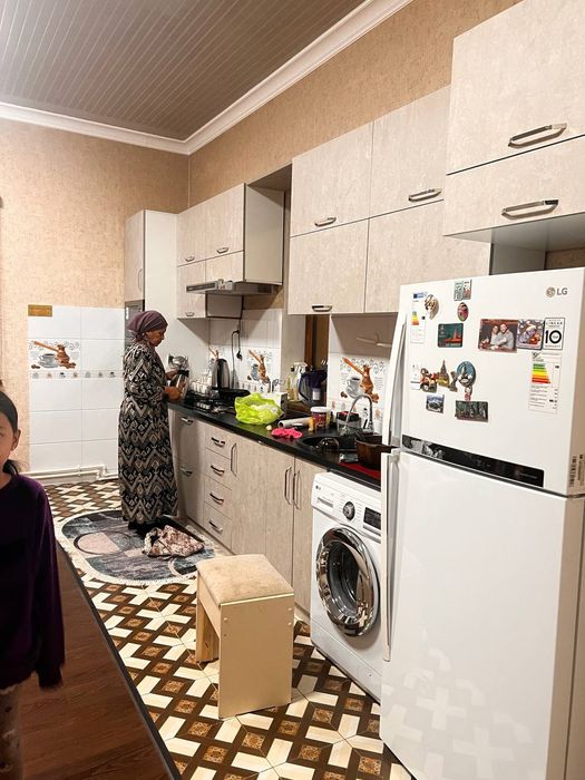 Кибрай 8 сотох ховли ижарага берилади срочно