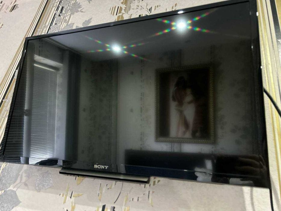 Телевизор "Sony" 32 дюйма