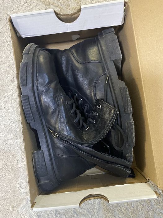 Кроссовки 39-40разм новые