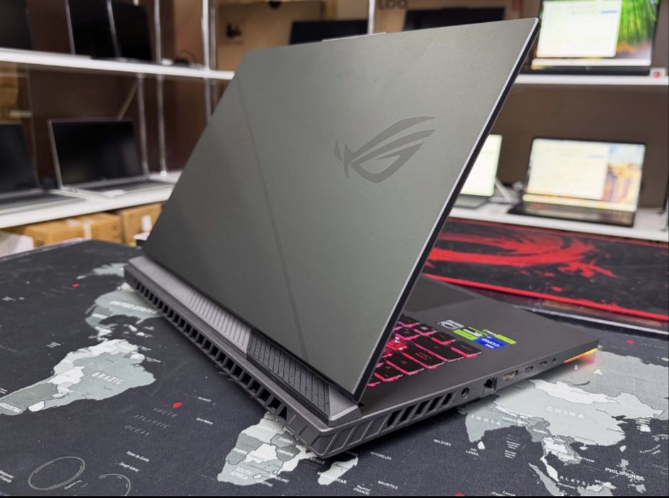 Игровой ASUS ROG Strix G16/i7-13650HX/16GB/RTX4050 6GB/512SSD/165Hz