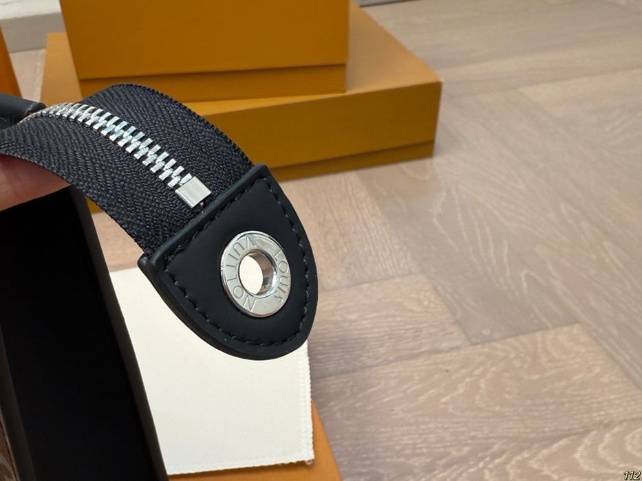 Несесер Louis Vuitton