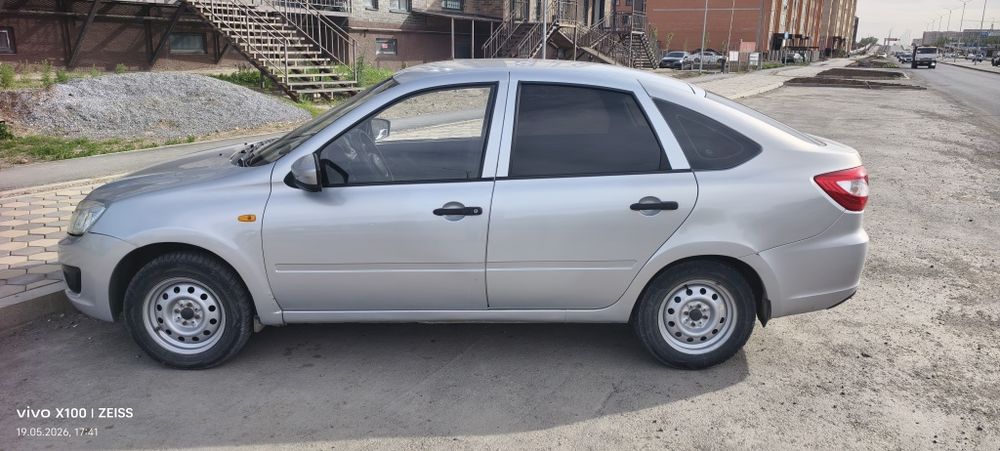 Продам гранта лифтбек