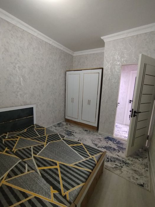 Чилонзор 12 2/5/9 сотилади