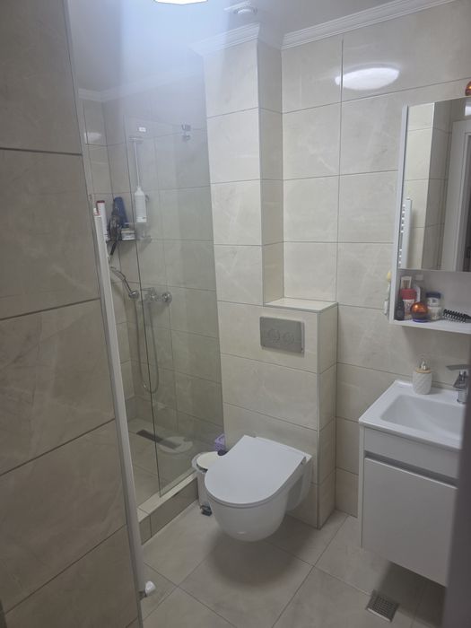 Apartament 3 camere decomandat parter