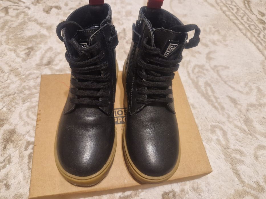 Детски ботушки от естествена кожа