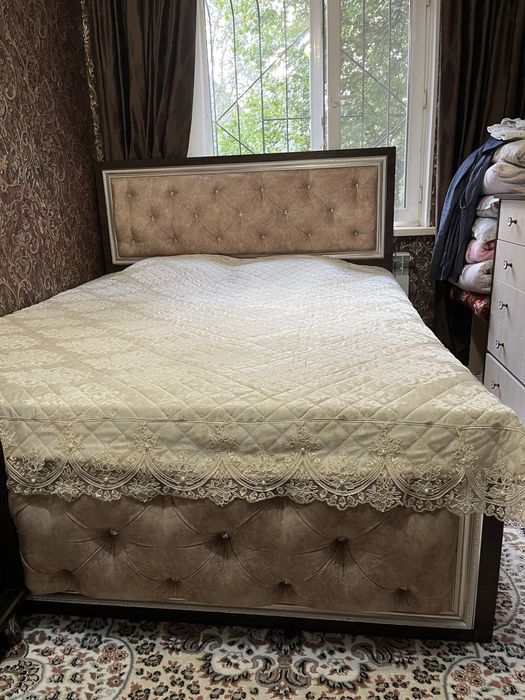 Спальный гарнитур б/у