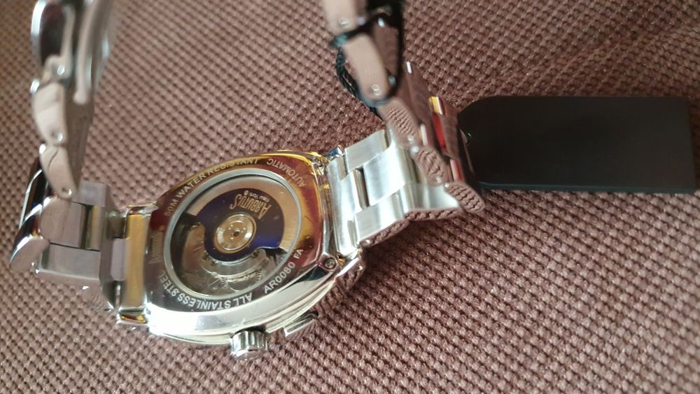 Часовник ARBUTUS