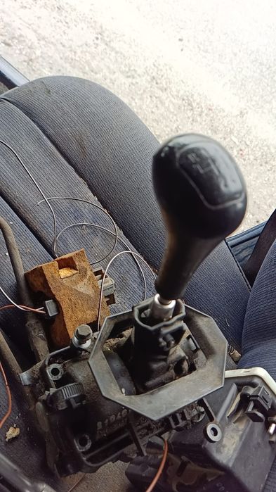 Кулиса 124 мерседес