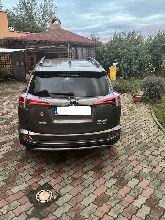 Vand Toyota RAV 4 Hybrid Executive 2018 km 62500 reali