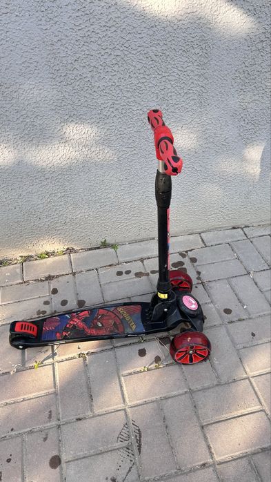 Продам детский самокат