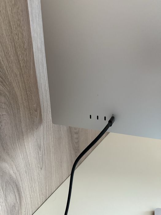 Monitor Apple Studio Display 27’’ 5K Stand Tilt and Height Adjustable