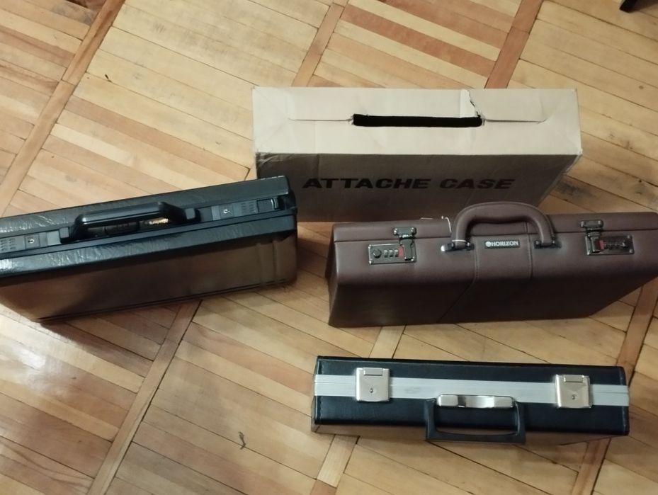 Дипломаты разные модели