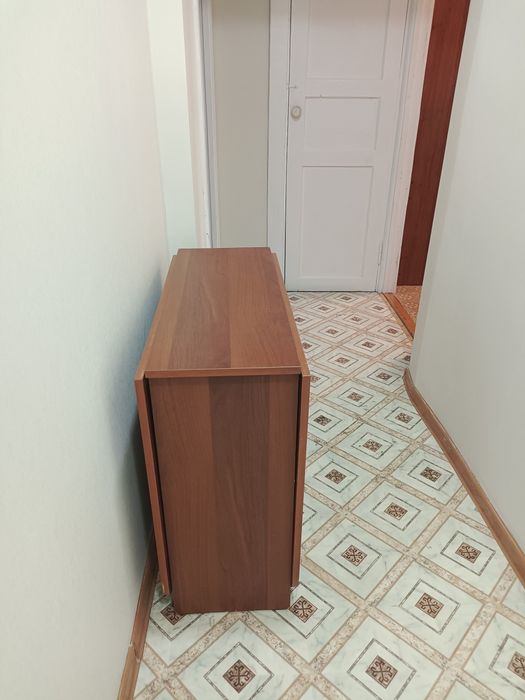 Отдам даром  стол