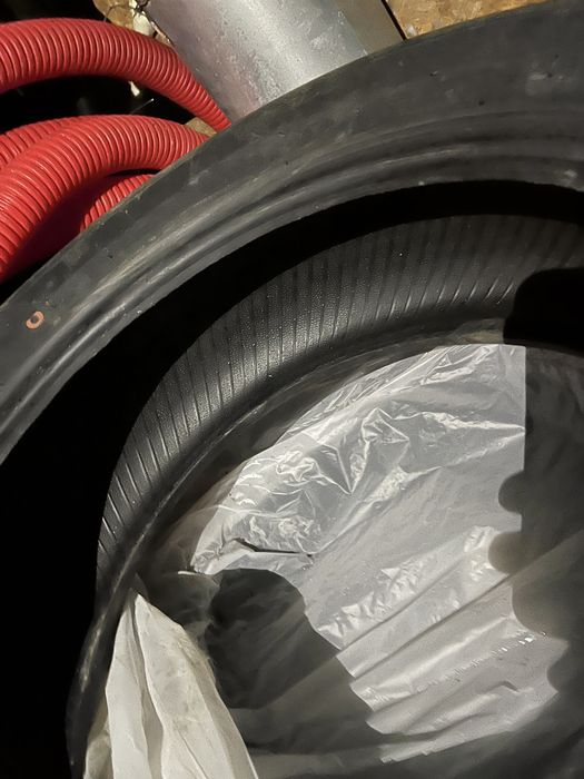 продам коммлект шины лето