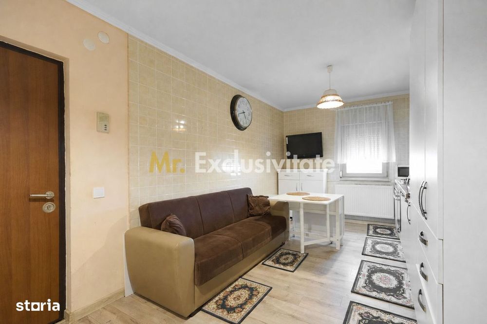 Apartament cu 3 camere, 2 băi și balcon închis | Exercițiu