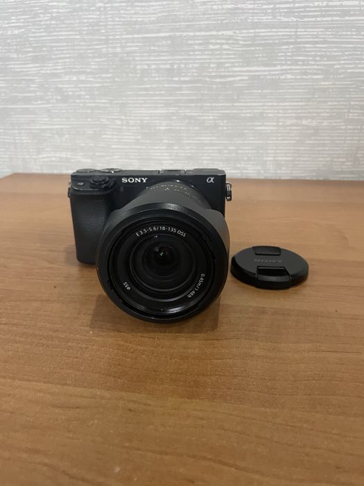 Sony 6400 + 18-135mm