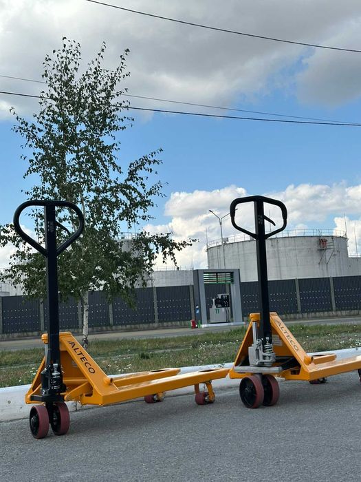 Гидравлическая тележка Alteco 2 и 2,5 тонны (полиуретановые колеса)