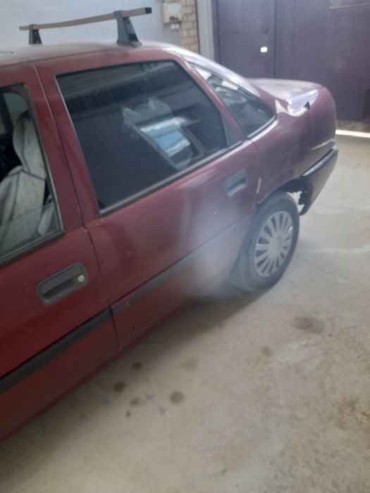 Опель Вектра 93г