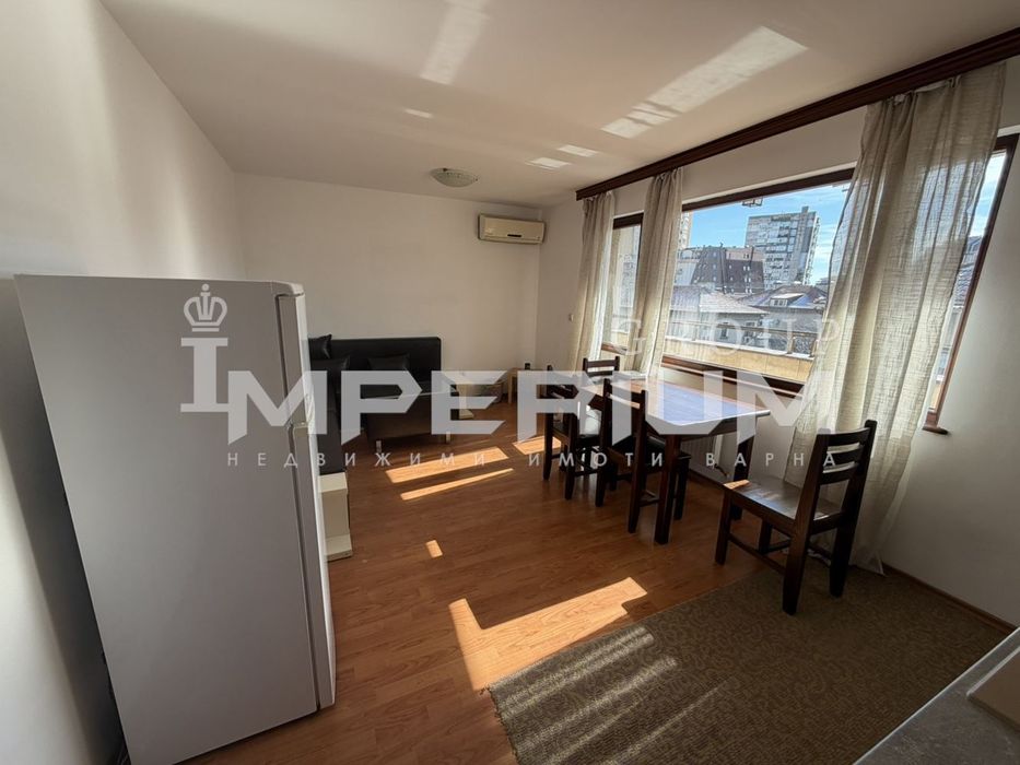 Двустаен обзаведен апартамент под наем в района на кв. Левски, гр. Ва